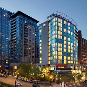 Hotel Hampton & Suites, By Hilton - Downtown