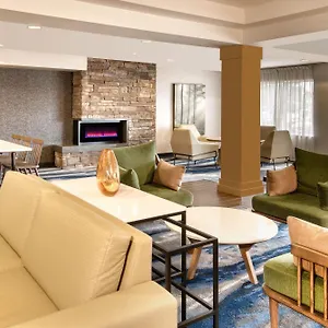 Hotel Fairfield & By Marriott Toronto