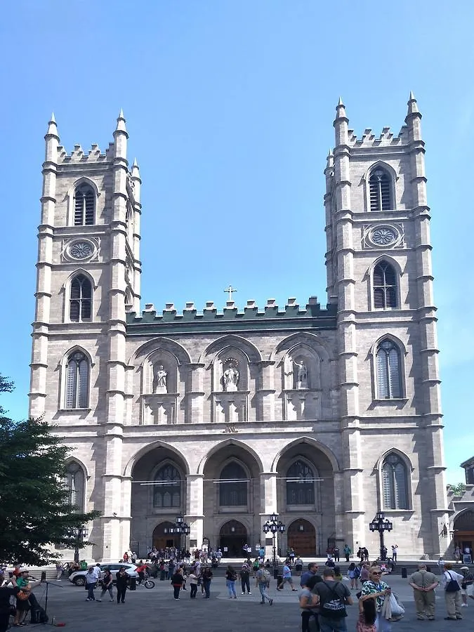 Hotel Le Deville Montreal